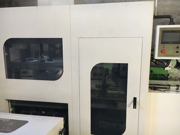 無(wú)紡布制袋機(jī)